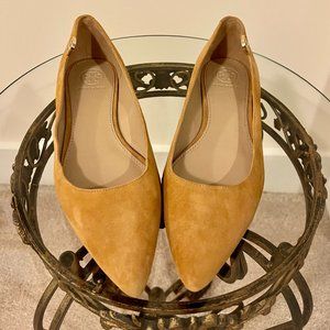 Tory Burch Elizabeth Suede Pointed-Toe Flats - Tan - Size 7 {NWOT}